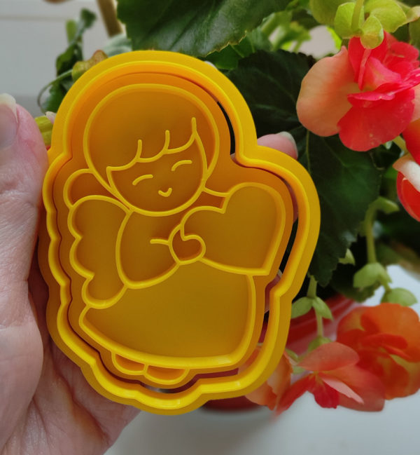 Angel with heart cookie cutter